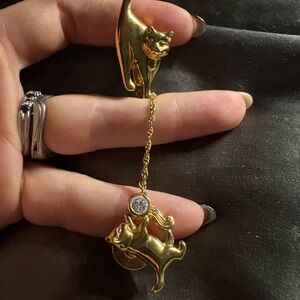 Vintage Avon Gold Cat Chain Brooch